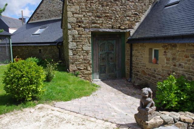 Le Domaine De Saint-Thomin Panzió Nostang Kültér fotó