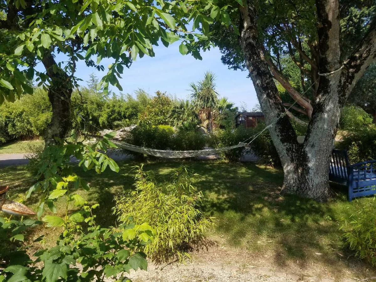 Le Domaine De Saint-Thomin Panzió Nostang Kültér fotó